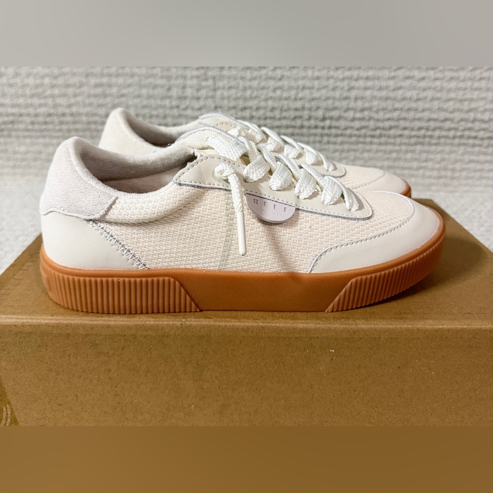 Reef Lay Day Seas Sneaker (Women). No Box - Picture 2 of 11